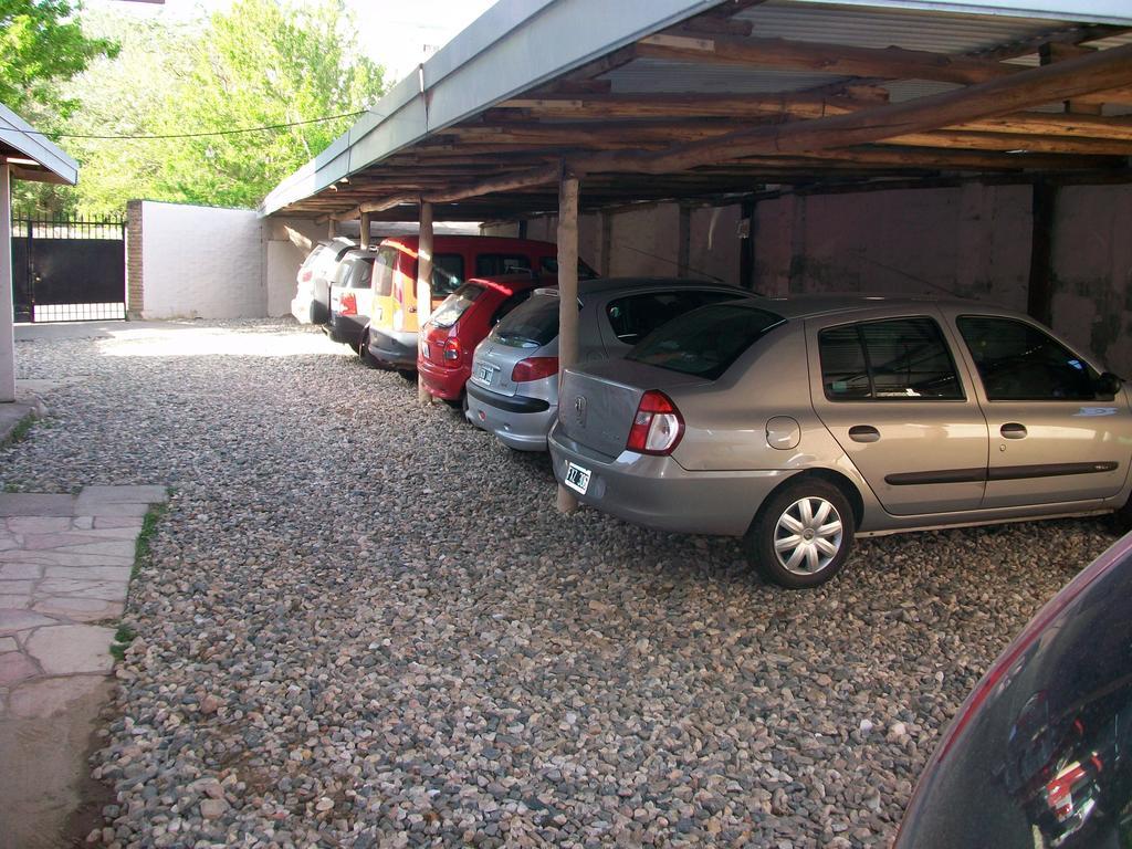 Hotel Arenales Villa Carlos Paz Exterior foto